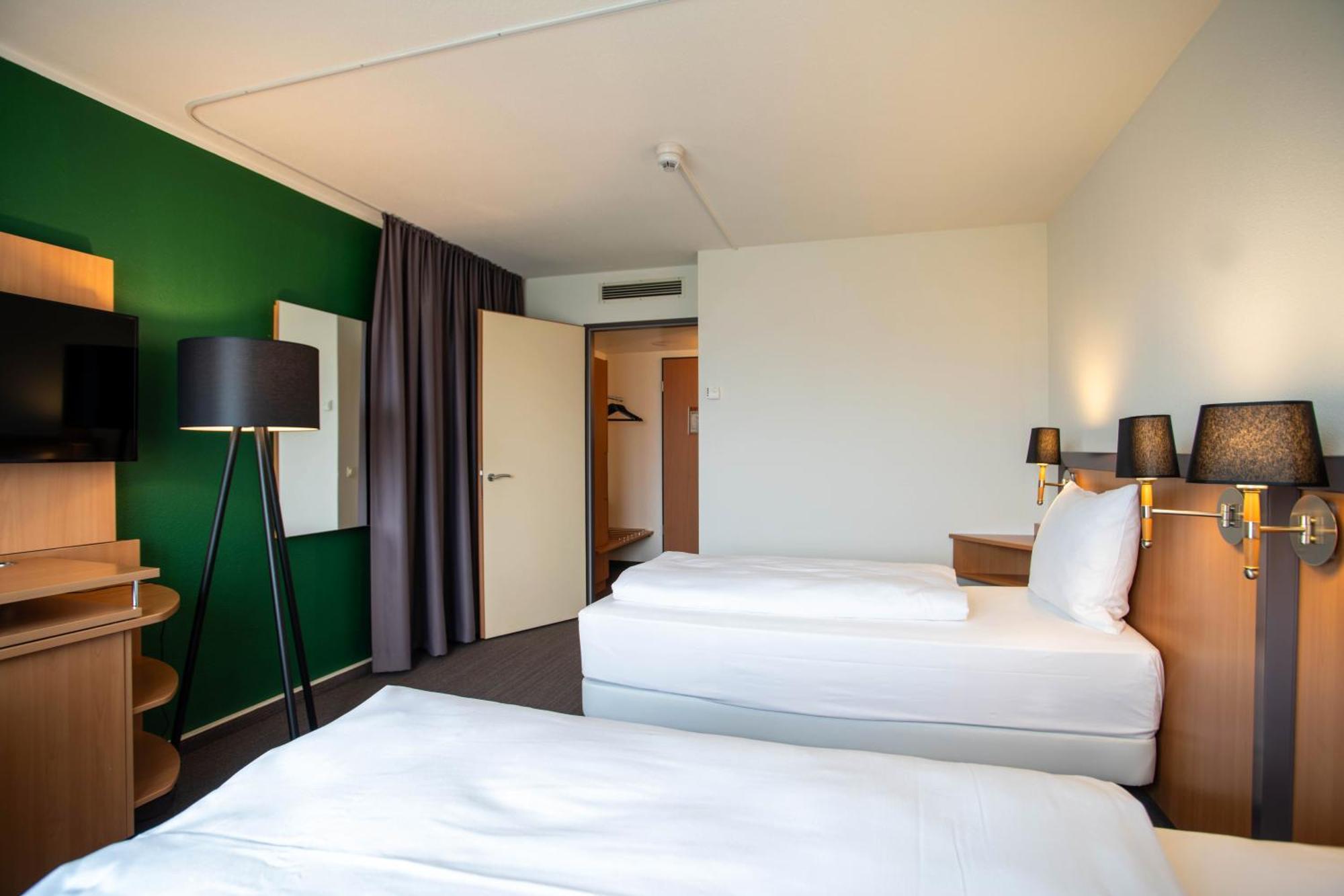 Best Western Conference Airporthotel Frankfurt Moerfelden Екстериор снимка