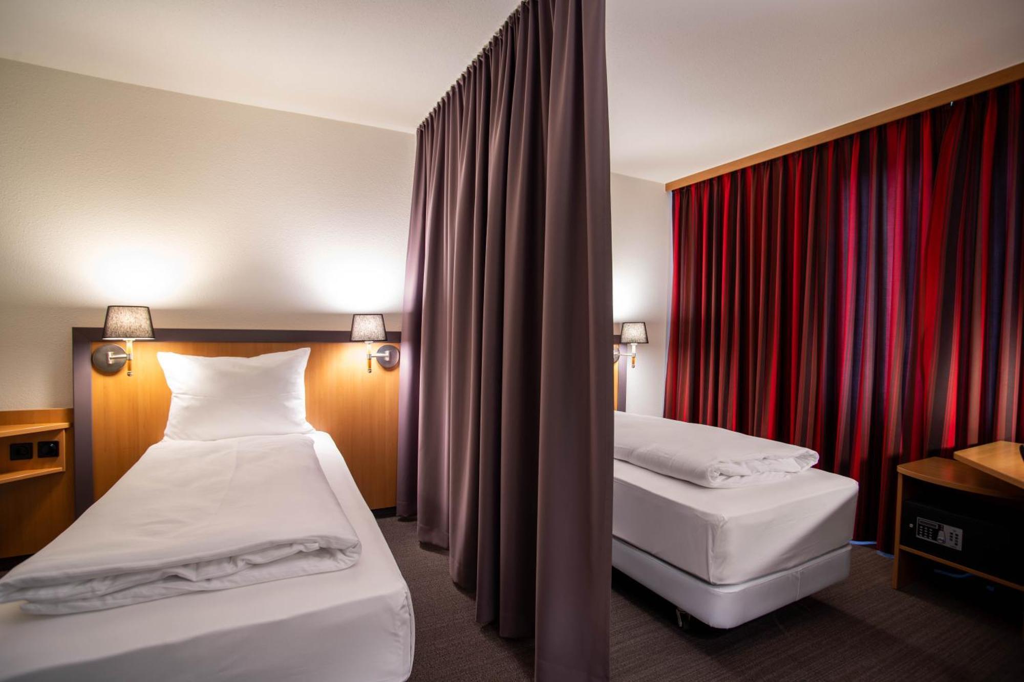 Best Western Conference Airporthotel Frankfurt Moerfelden Екстериор снимка