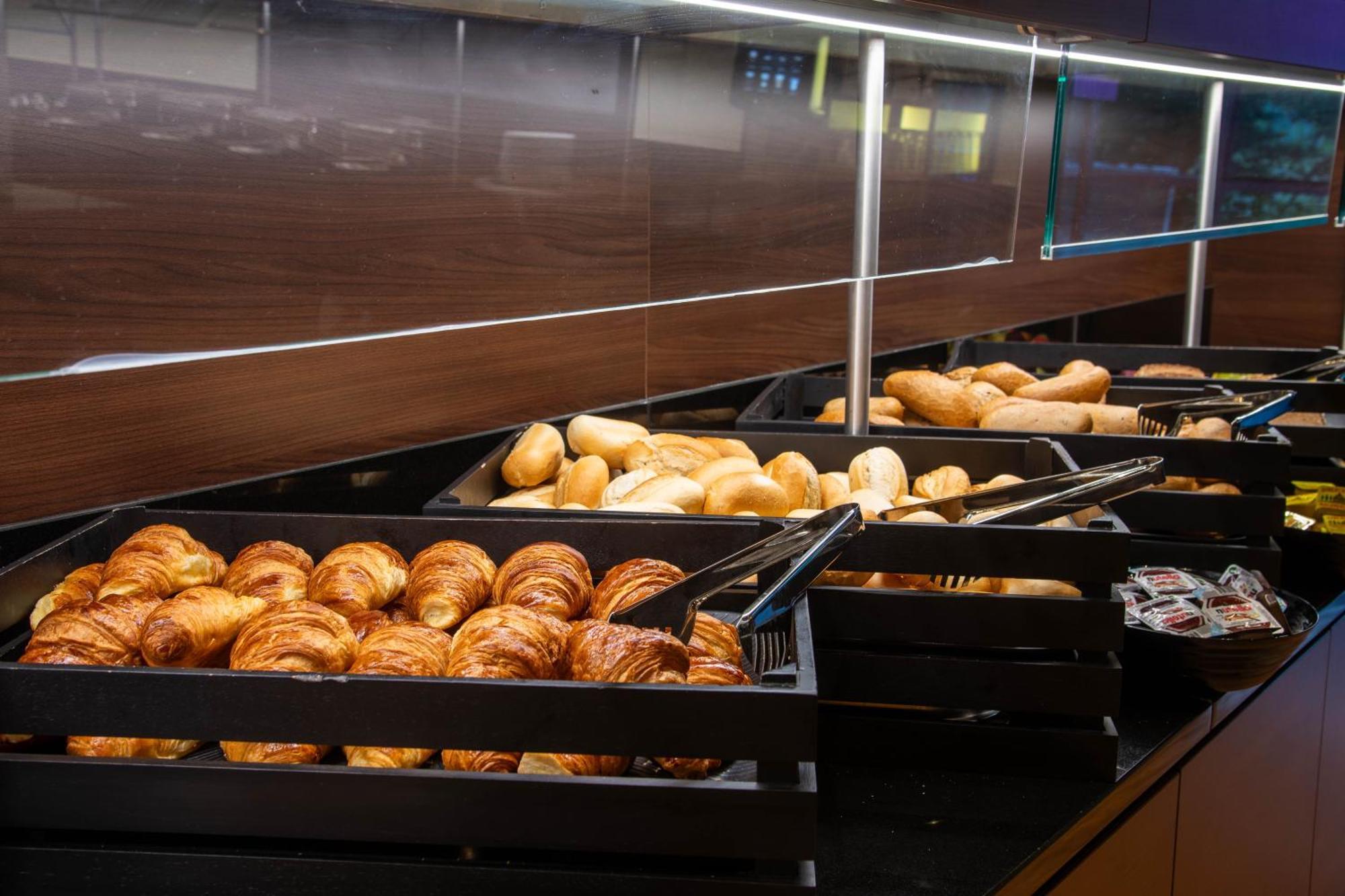 Best Western Conference Airporthotel Frankfurt Moerfelden Екстериор снимка