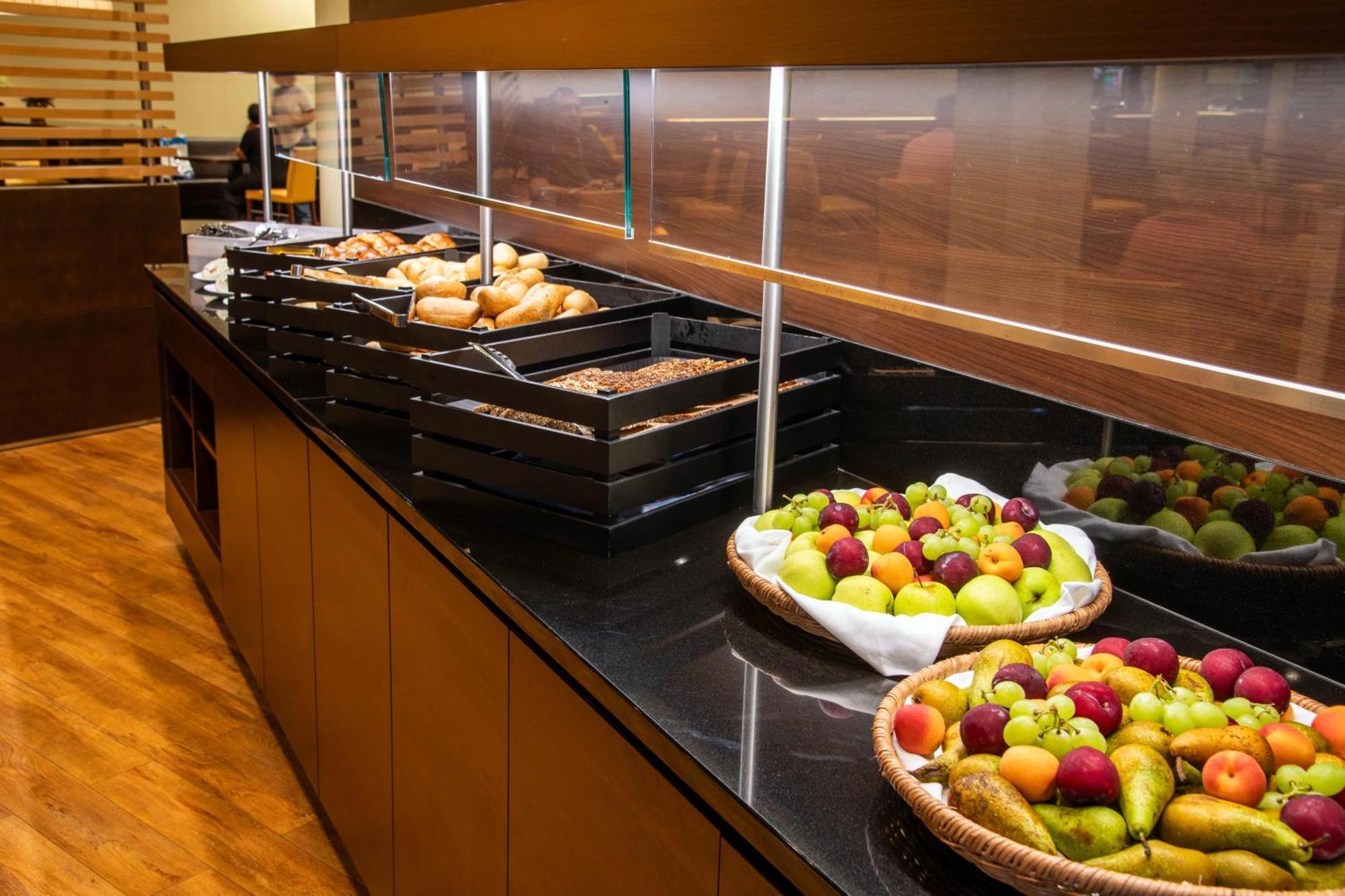 Best Western Conference Airporthotel Frankfurt Moerfelden Екстериор снимка